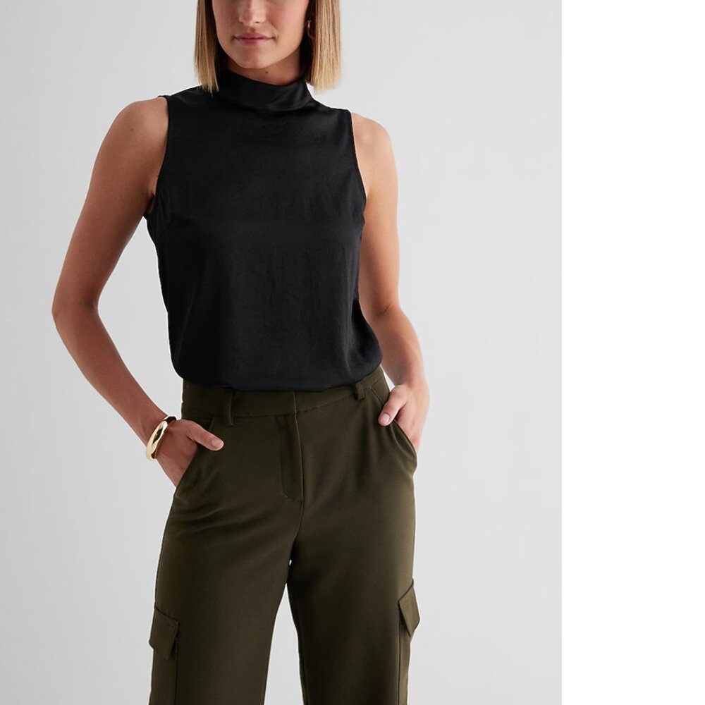 New With Tags Express Mock Neck Sleeveless Tank Top Shirt Blouse Size Medium